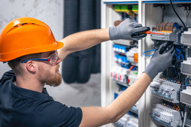 Best 24-Hour Electrician  in Village Of Four Seasons, MO